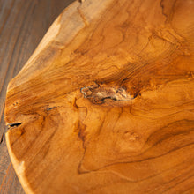 Load image into Gallery viewer, Reclaimed Wood Chopping Board - Round -  Large