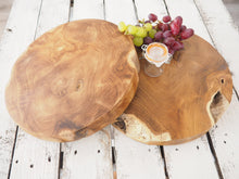 Load image into Gallery viewer, Reclaimed Wood Chopping Board - Round - Small