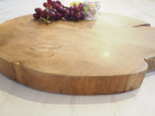 Load image into Gallery viewer, Reclaimed Wood Chopping Board - Round -  Large