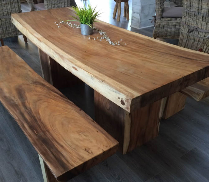 AMAZING NATURAL WOOD DINING TABLES