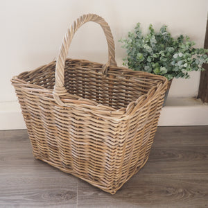 Natural Wicker Picnic Basket With Handle