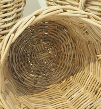 Load image into Gallery viewer, Round Natural Wicker Basket - Small