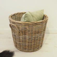 Load image into Gallery viewer, Round Natural Wicker Basket - Medium