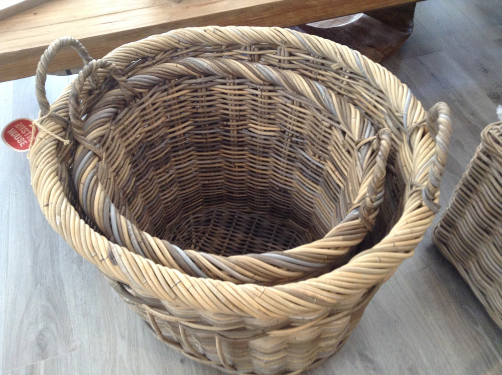 Natural Wicker Oval Basket (Set Of 2)